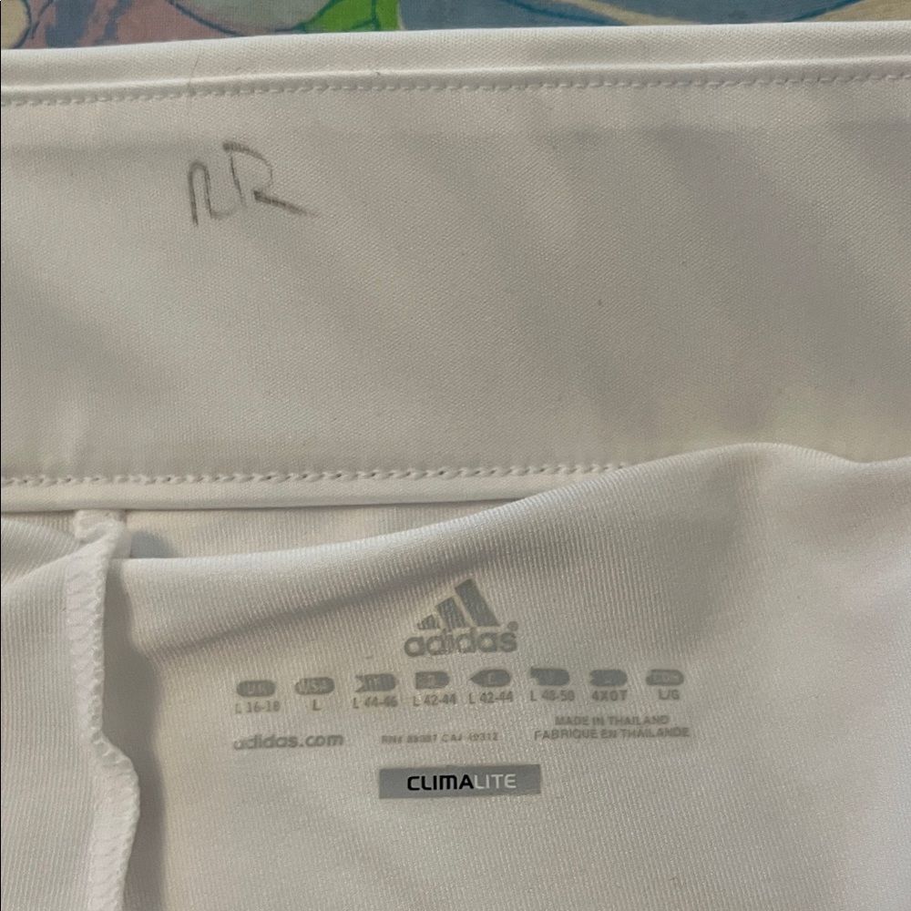 Adidas White Skirt Climalite with shorts - Picture 4 of 5